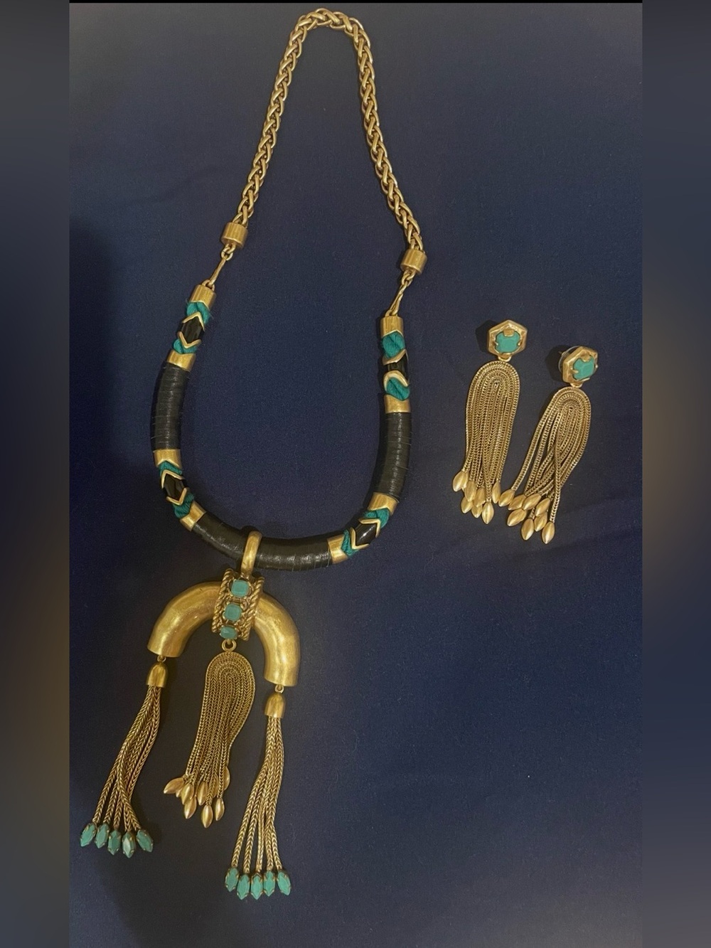 Stella & Dot Orion Necklace & earrings. Mint condition.